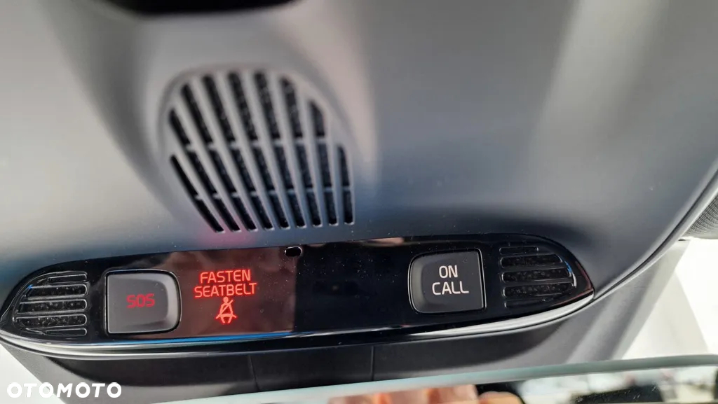 Volvo V40 T3 Geartronic RDesign - 33