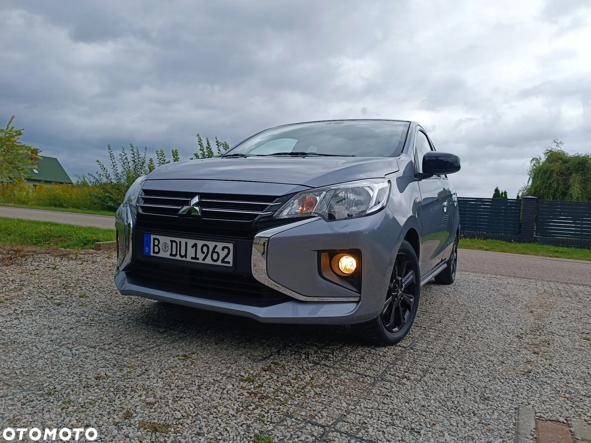 Mitsubishi Space Star AS&G 1.2 Select+ Black - 2