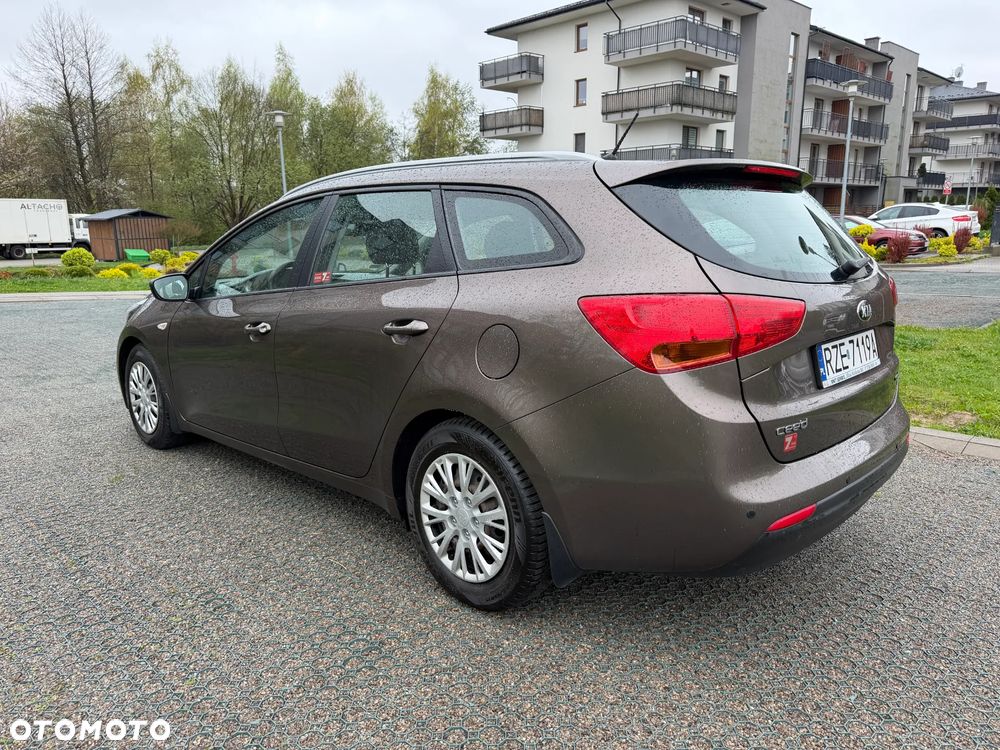 Kia Ceed 1.6 CRDi M - 6