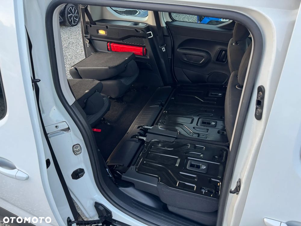 Opel Combo 1.5 CDTI Enjoy S&S - 26