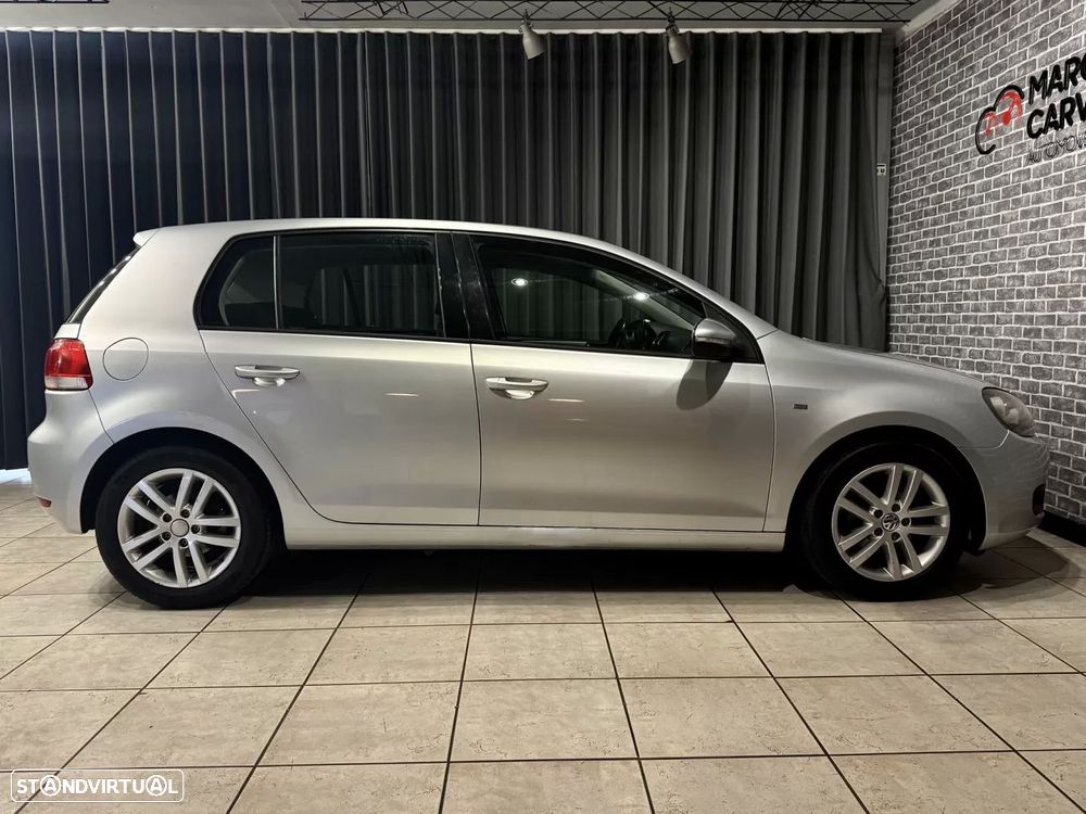 VW Golf 1.6 TDi Trendline BlueMotion - 6
