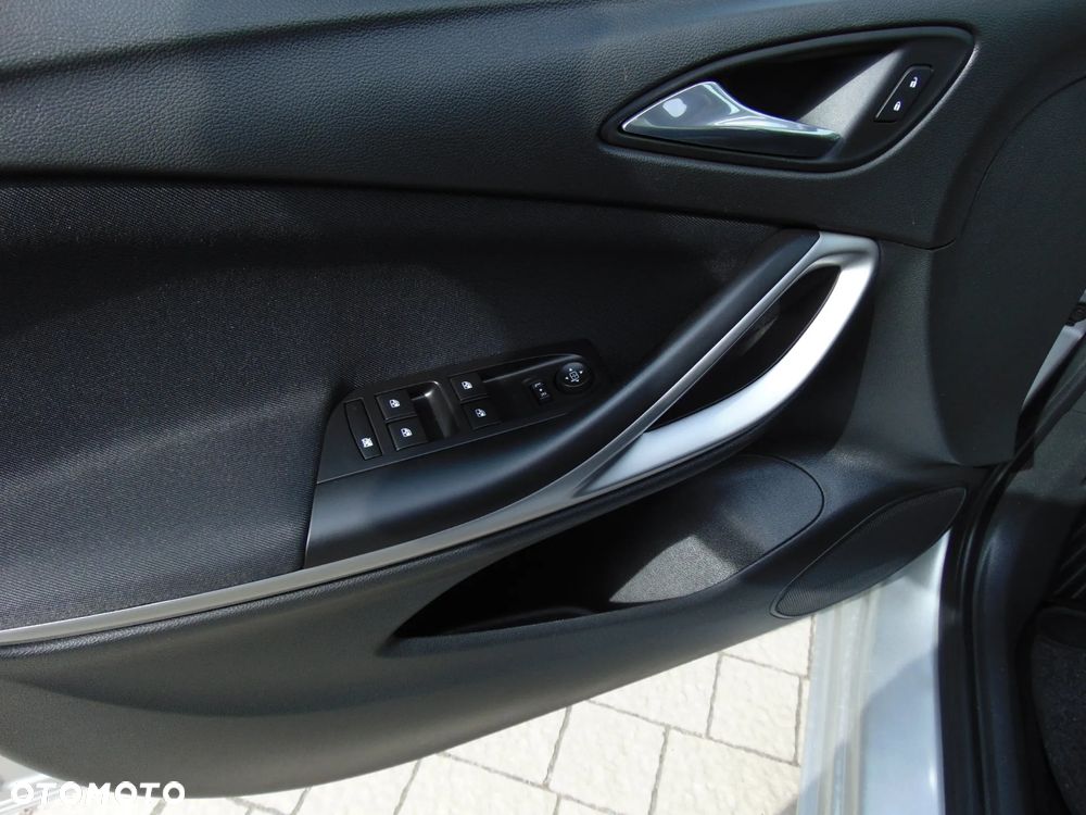 Opel Astra 1.4 Turbo Active - 21