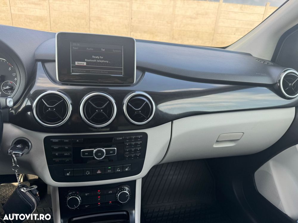 Mercedes-Benz B 180 - 5