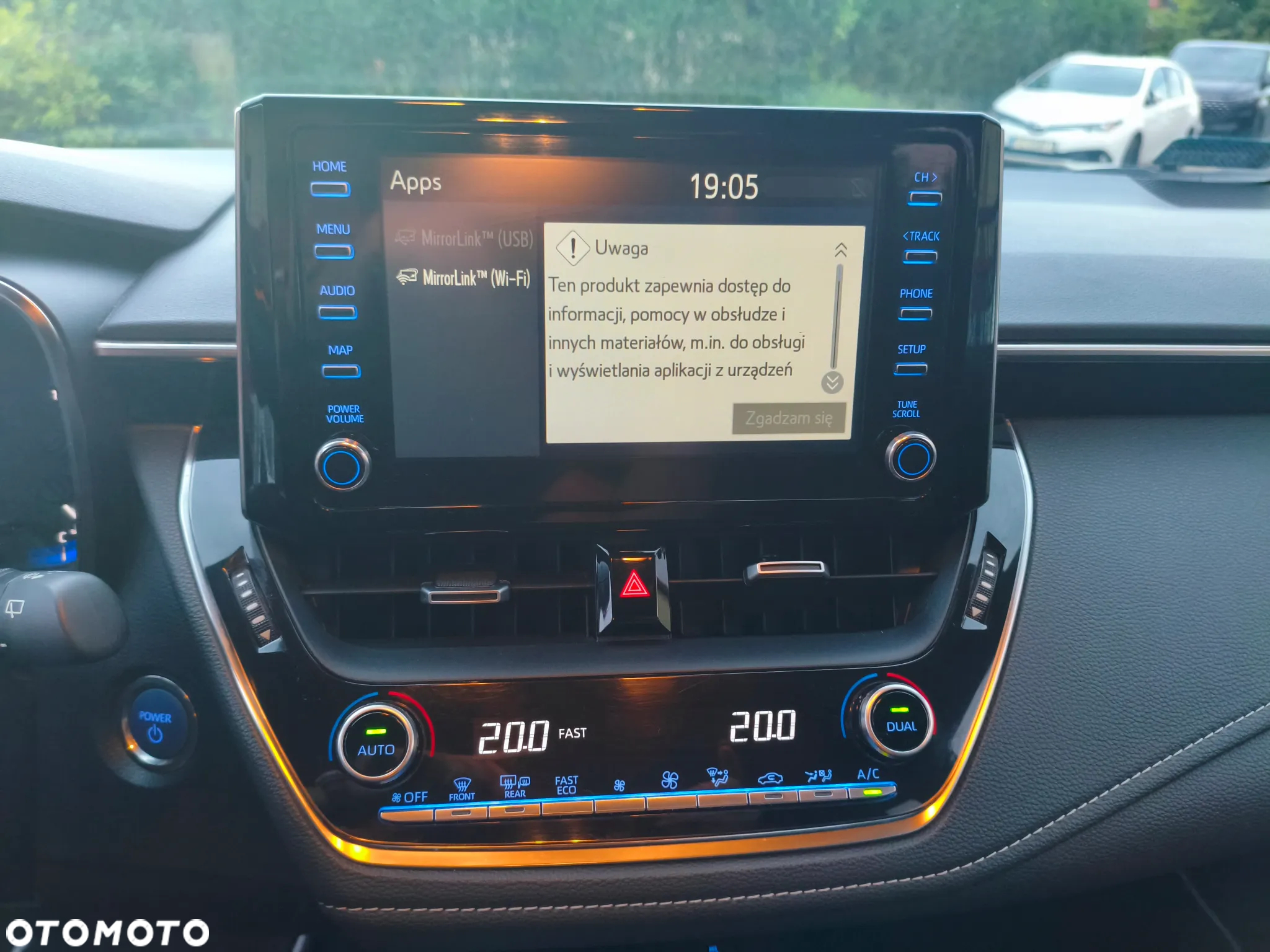 Toyota Corolla 2.0 Hybrid Trek - 27