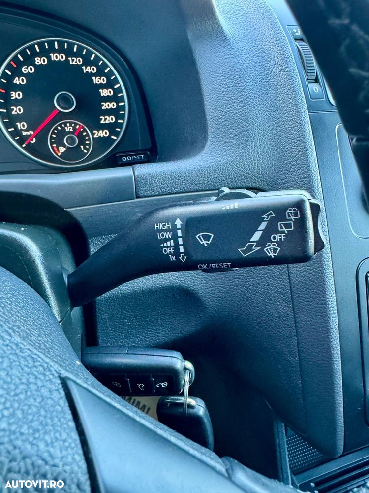 Volkswagen Touran 1.6 TDI DPF BlueMotion Technology Comfortline - 34