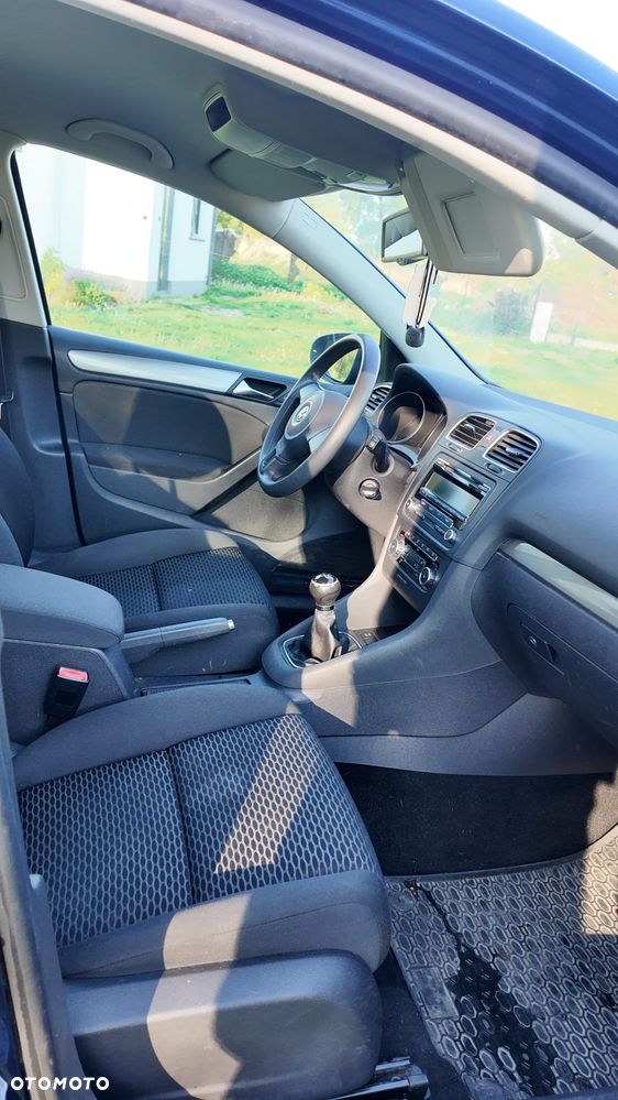 Volkswagen Golf 1.6 Comfortline - 4