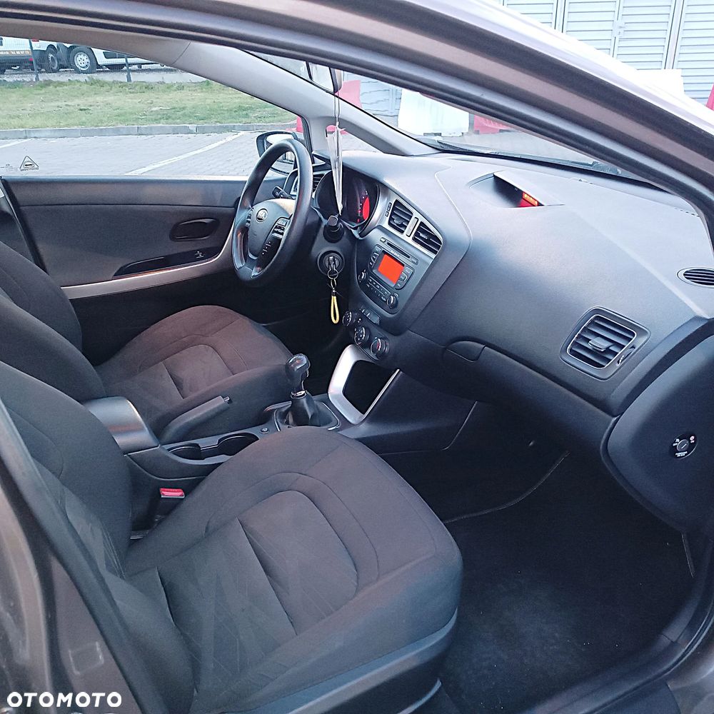 Kia Ceed 1.4 CVVT Attract - 18