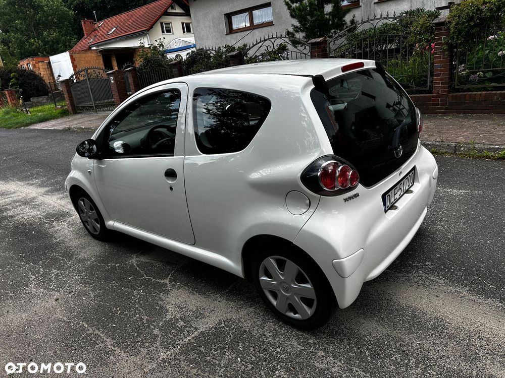 Toyota Aygo Standard - 12