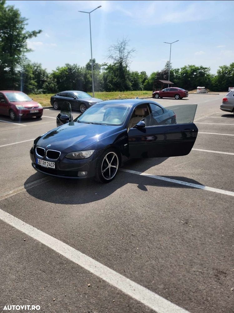 BMW Seria 3 320i - 2