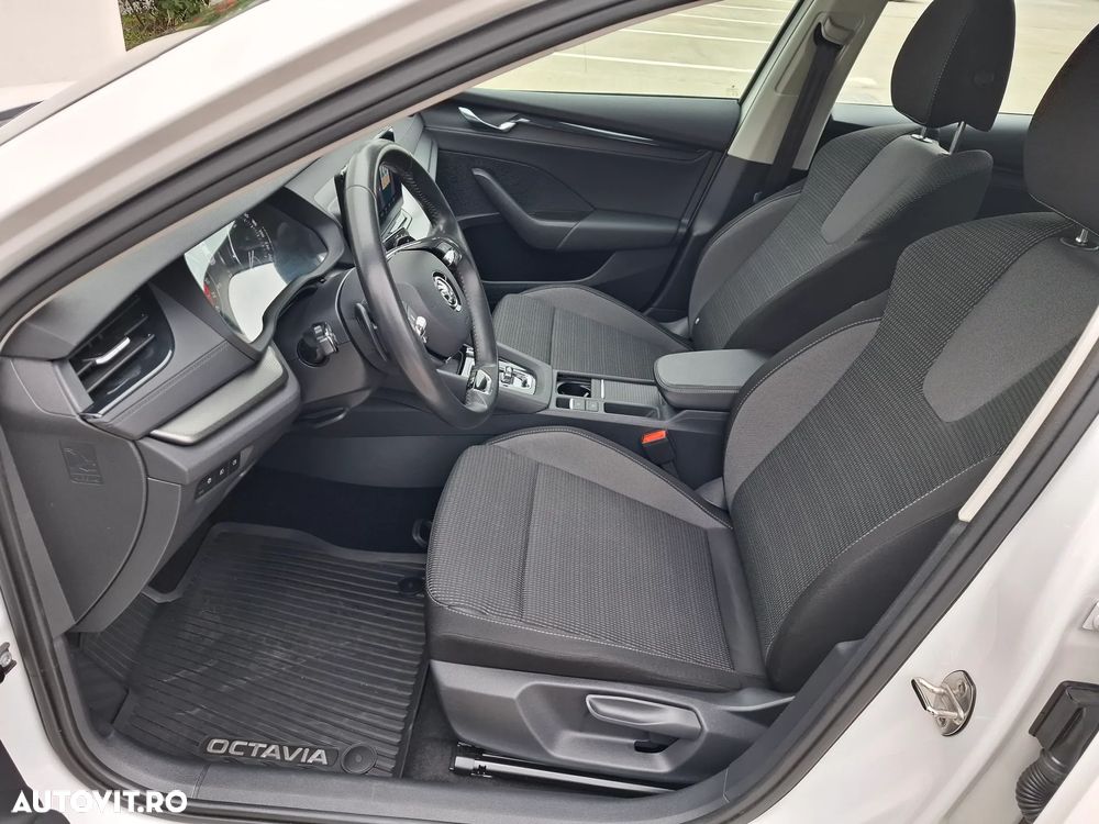 Skoda Octavia 2.0 TDI DSG Ambition - 13