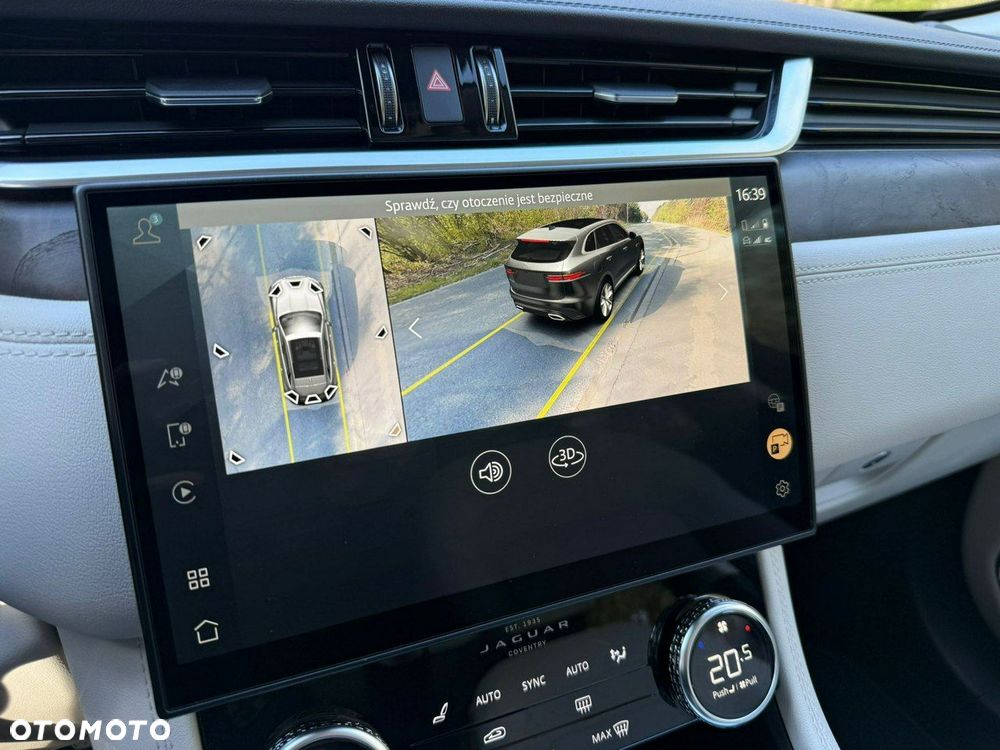 Jaguar E-Pace - 34