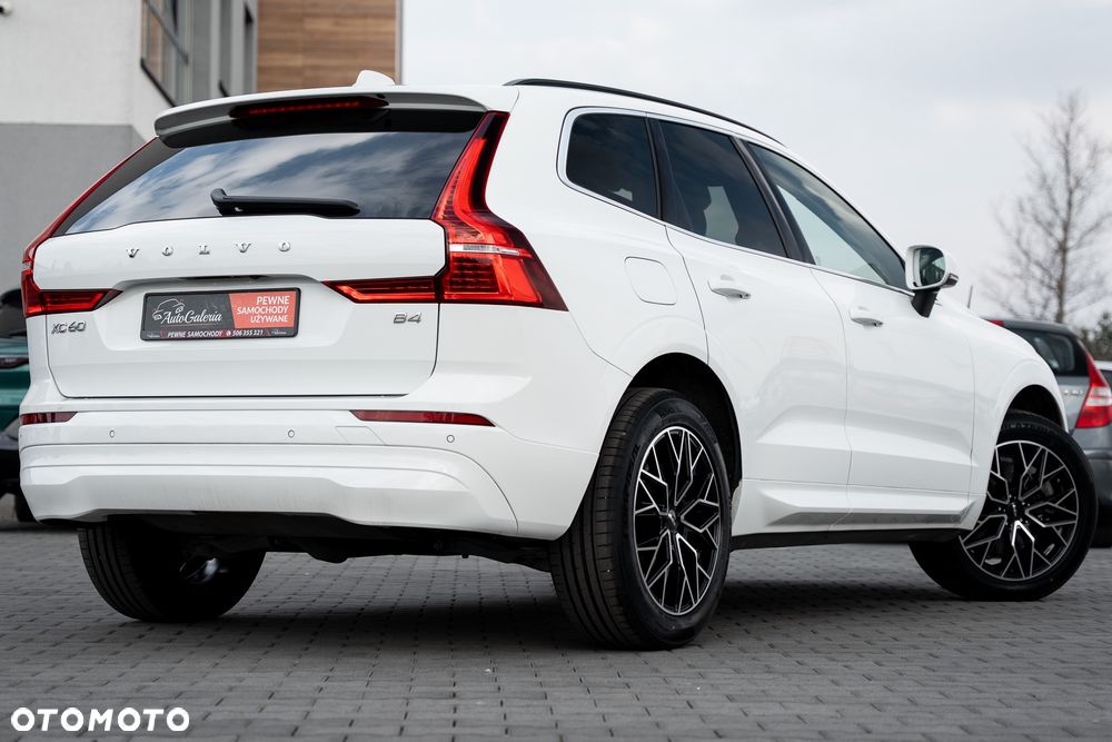 Volvo XC 60 B4 D Geartronic Momentum Pro - 11