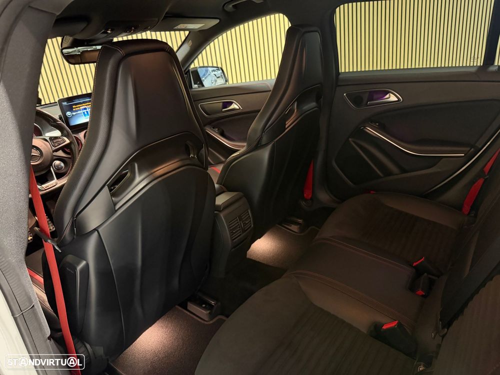 Mercedes-Benz CLA 45 AMG Shooting Brake 4-Matic - 27