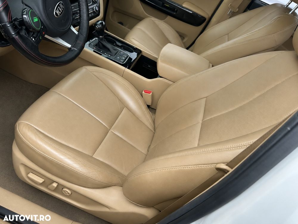 Kia Carnival - 6