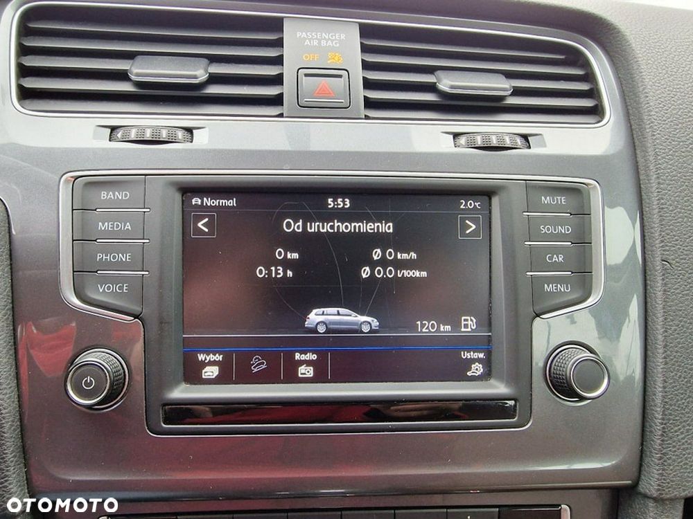 Volkswagen Golf - 18