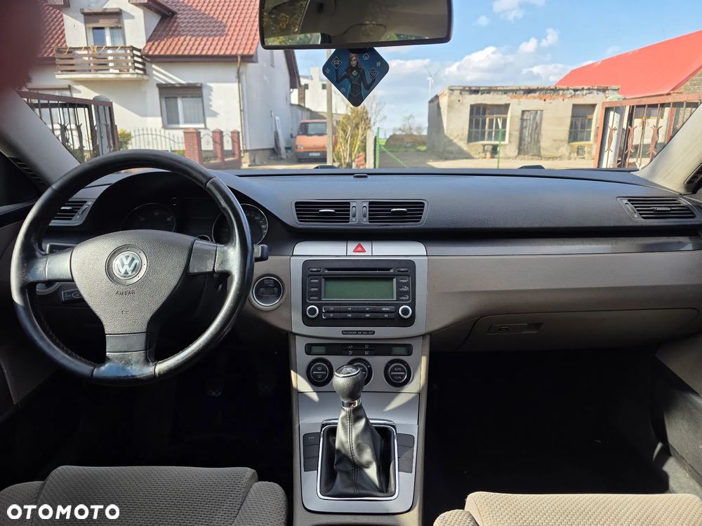 Volkswagen Passat 2.0 TDI DPF Comfortline - 9