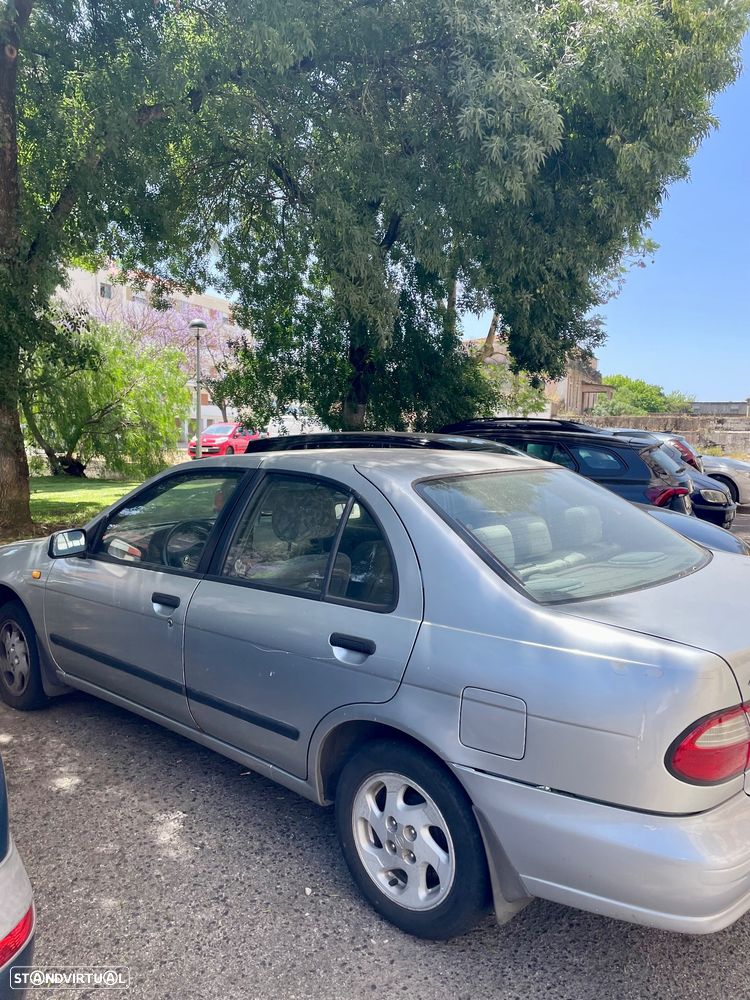 Nissan Almera 1.4 SLX - 10