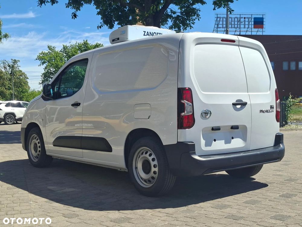 Toyota Proace City Standard 1.5 D-4D 130KM 8A/T Active - izoterma - 7