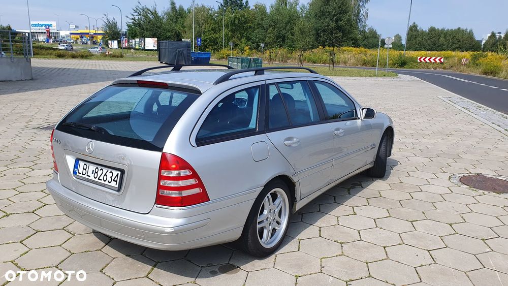 Mercedes-Benz Klasa C 240 4Matic Avantgarde - 5