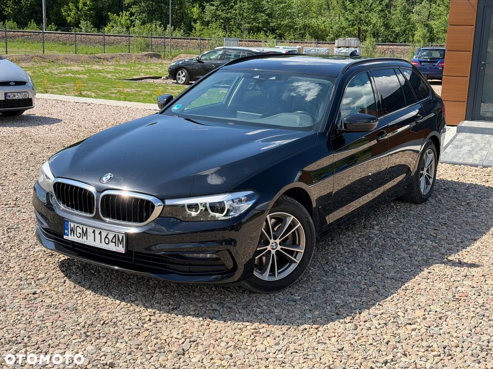 BMW Seria 5 520d Sport Line - 2