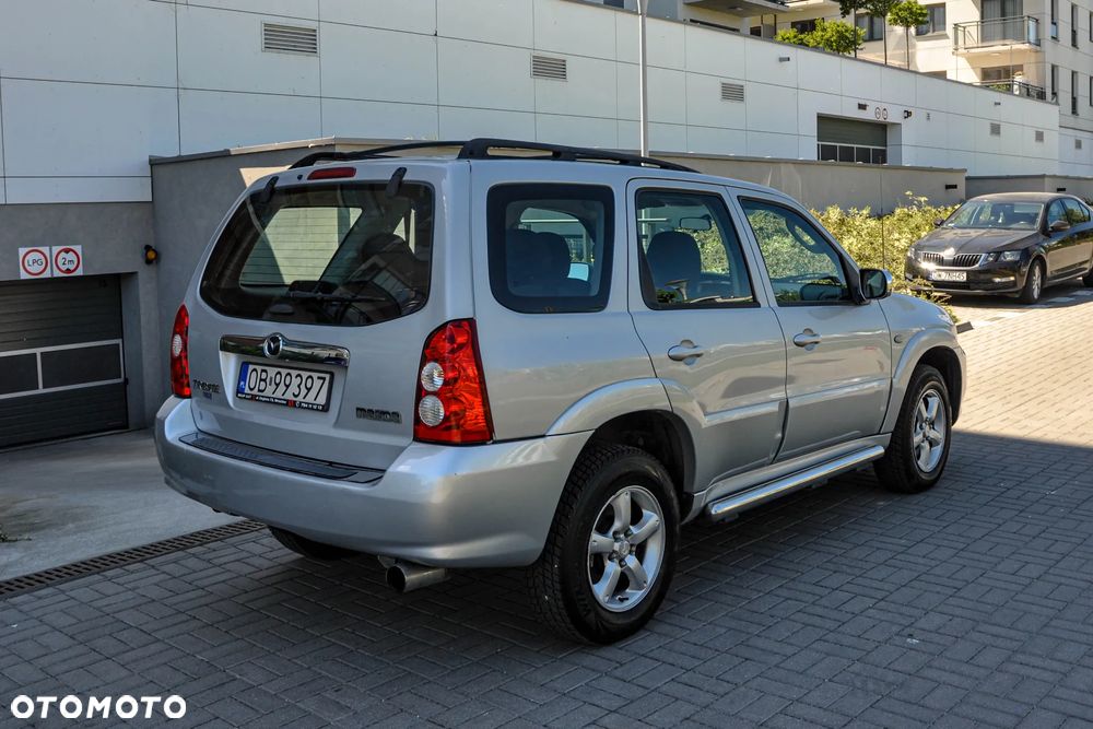 Mazda Tribute - 4