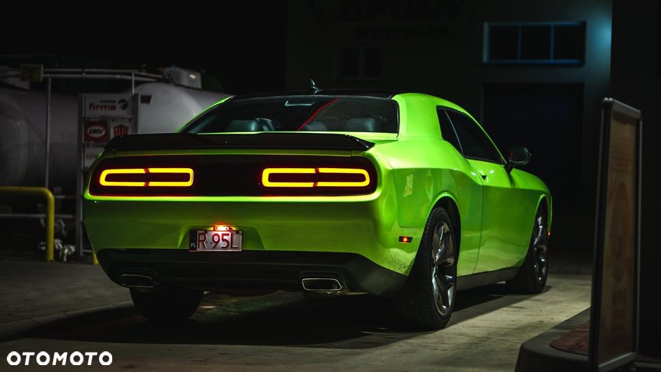 Dodge Challenger 3.6 SXT Plus - 9