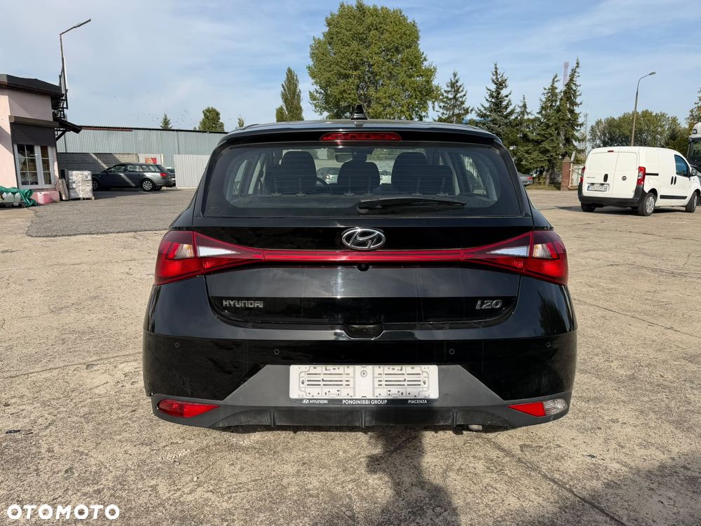 Hyundai i20 - 20