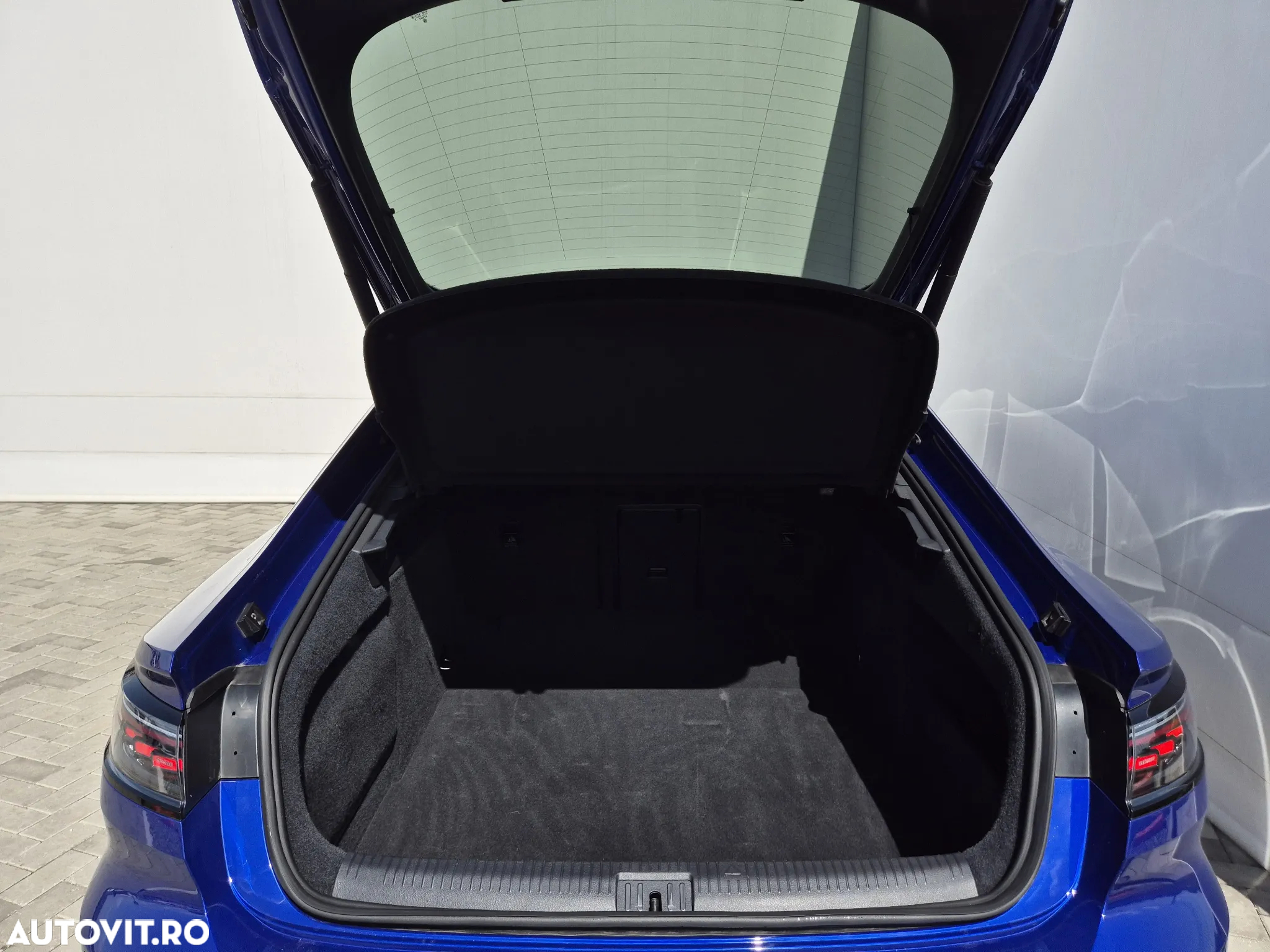 Volkswagen ARTEON 2.0 TSI 4Motion DSG R - 38