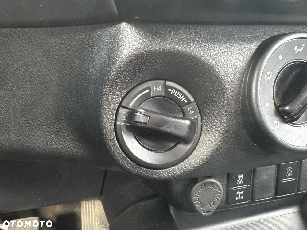 Toyota Hilux 2.4 D-4D Double Cab DLX 4x4 - 19