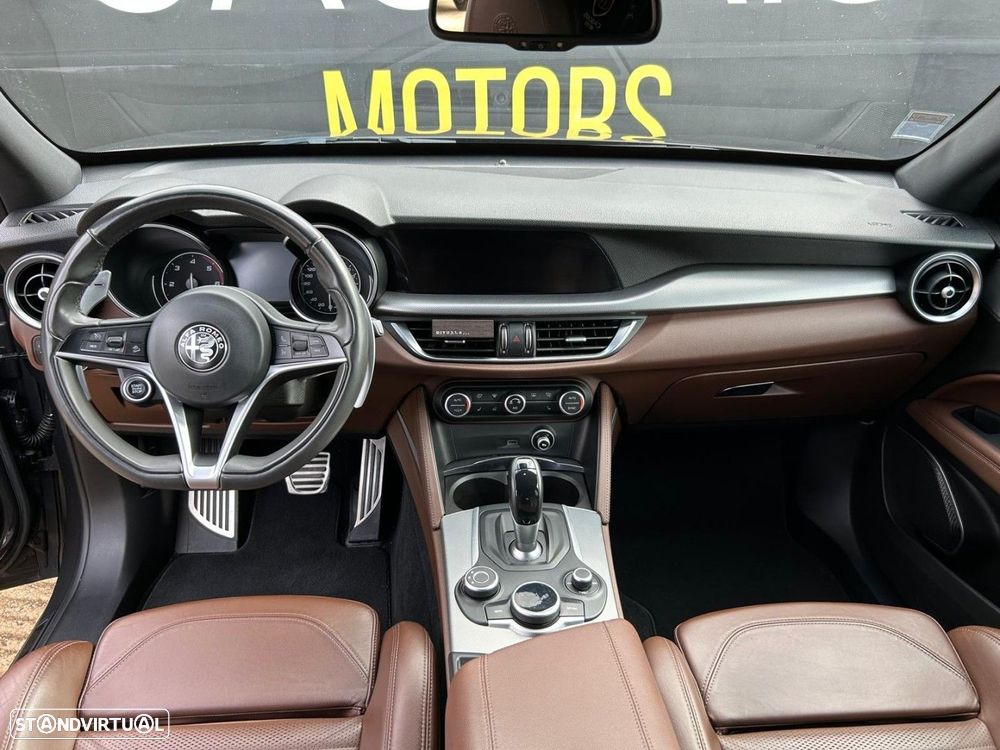 Alfa Romeo Stelvio 2.2 D Super AT8 Q4 - 13