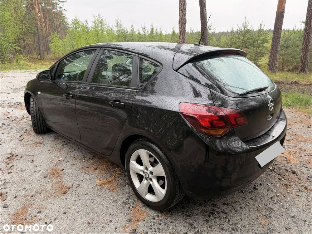 Opel Astra 1.6 - 7
