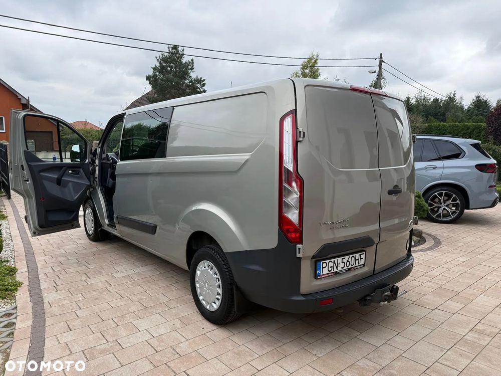Ford TRANSIT CUSTOM - 3