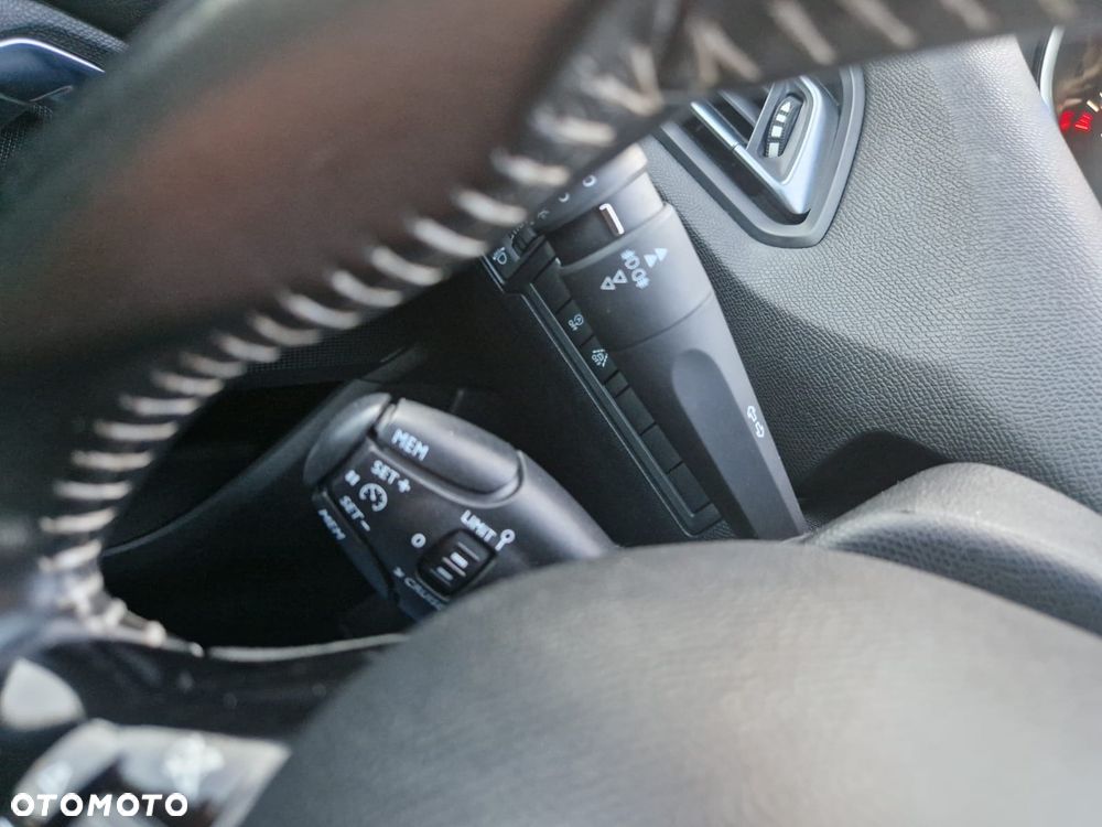 Peugeot 308 - 27