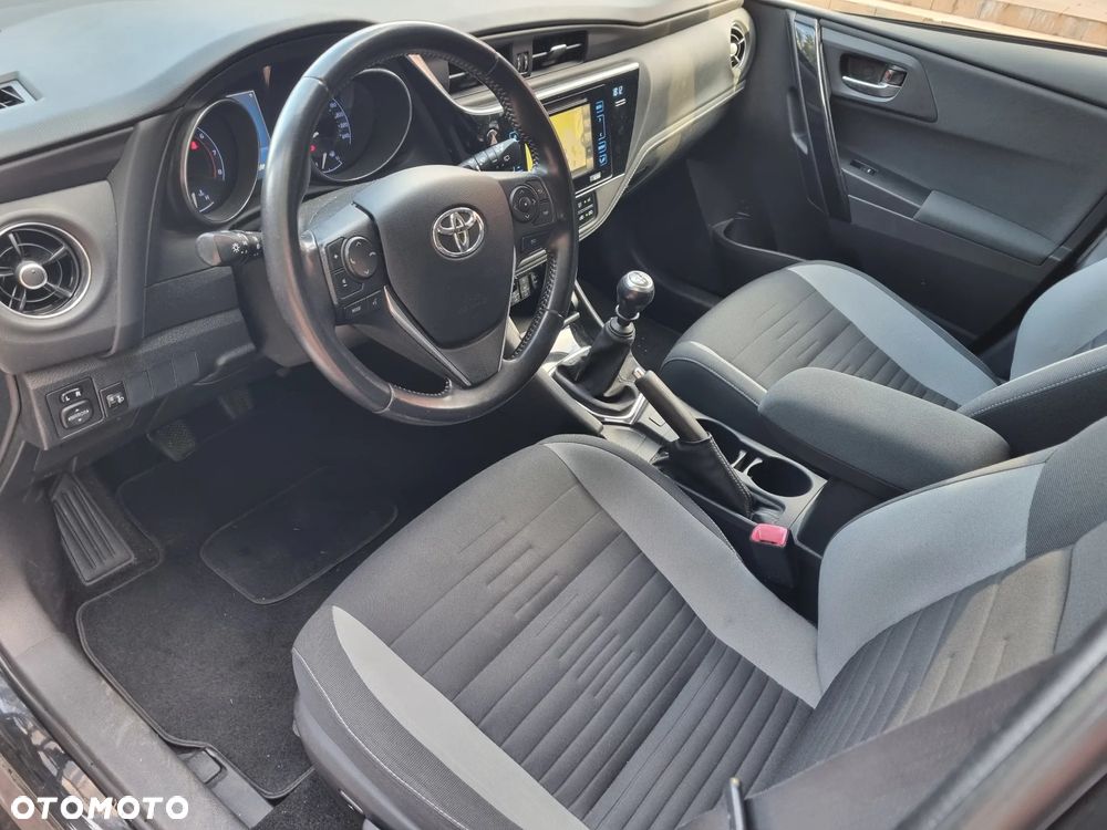 Toyota Auris 1.2 T Prestige - 5