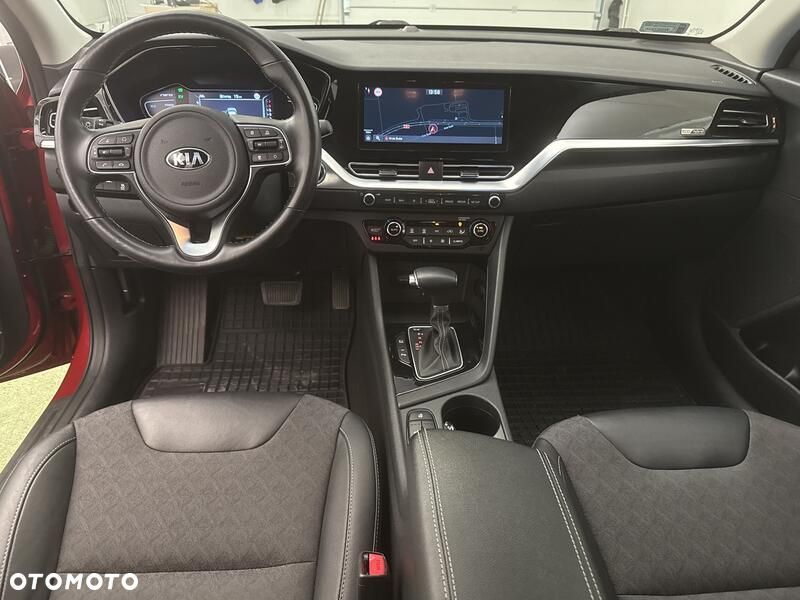 Kia Niro 1.6 GDI Hybrid L Business Line - 23