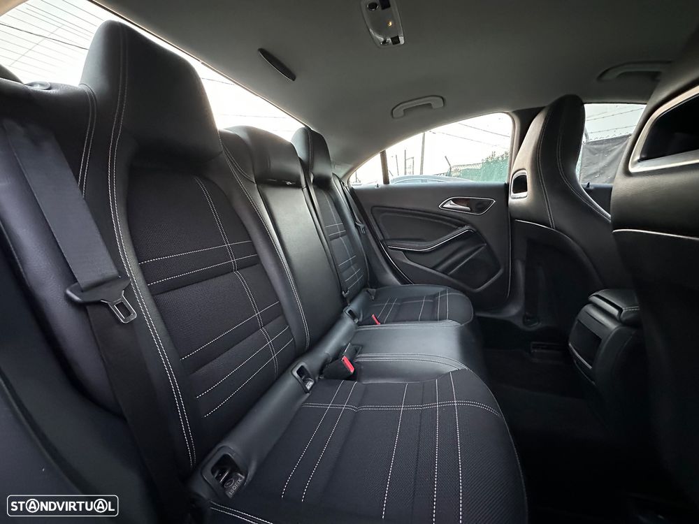 Mercedes-Benz CLA 180 CDI Urban - 9