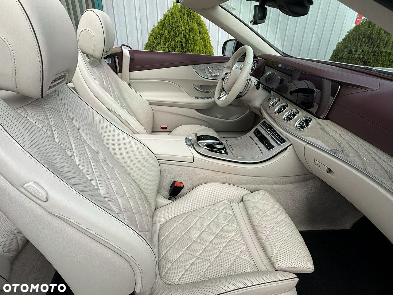 Mercedes-Benz Klasa E - 24
