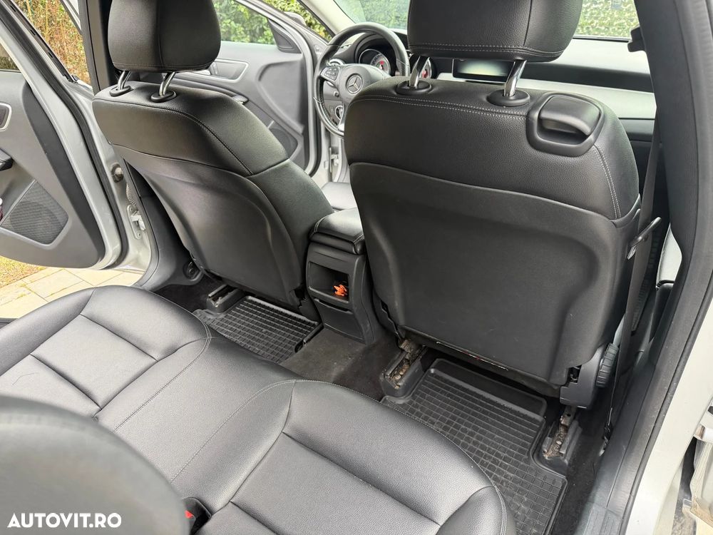 Mercedes-Benz GLA - 7