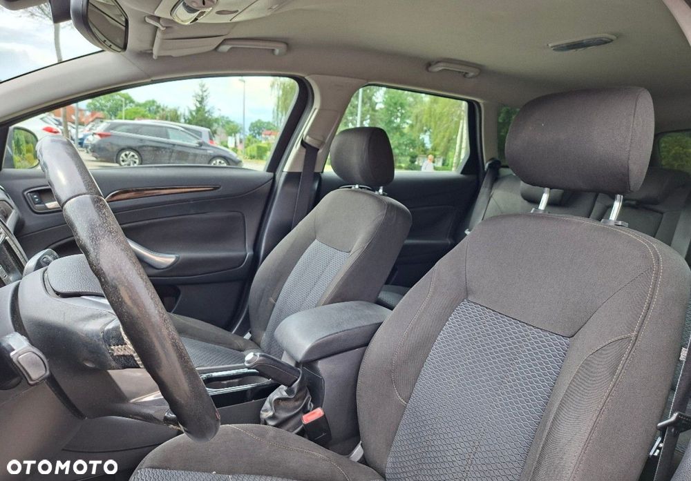 Ford Mondeo - 19