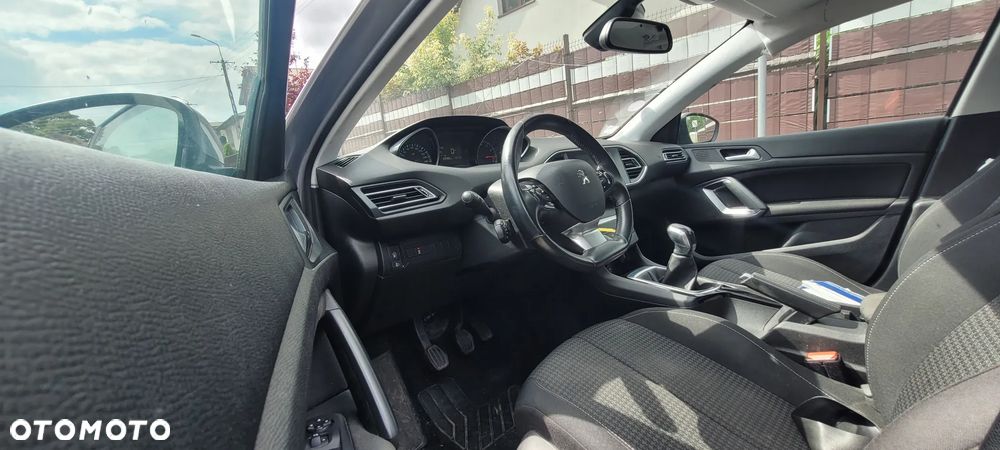Peugeot 308 PureTech 130 GPF Stop & Start Active - 10