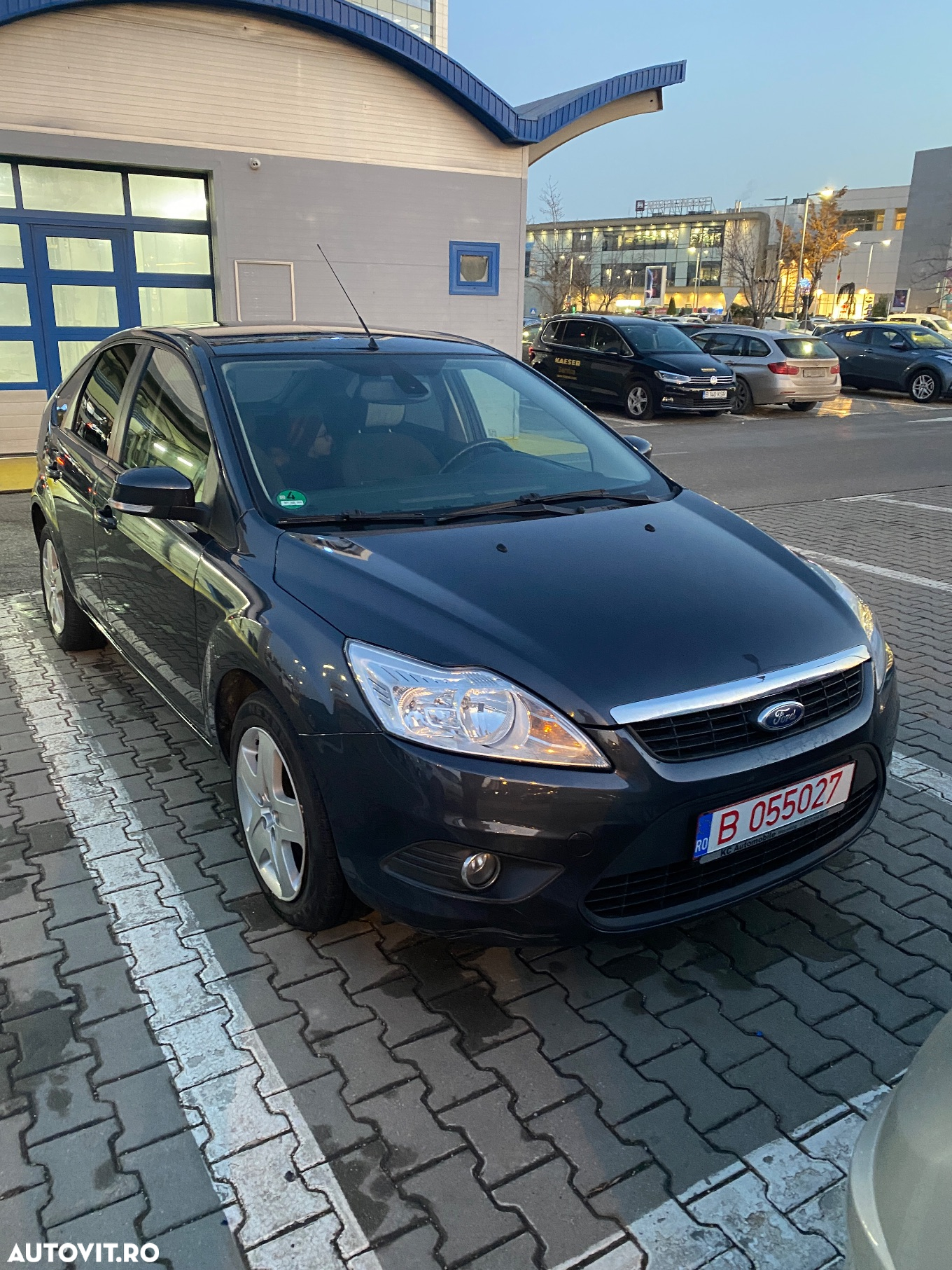 Ford Focus 1.6i Trend - 4