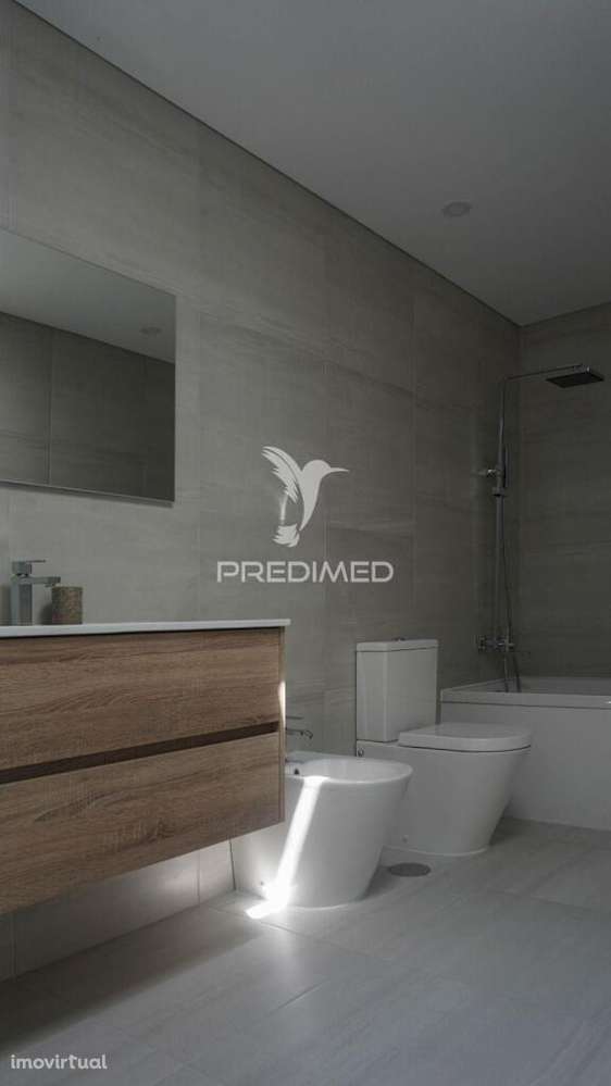 Moradia, em S. Pedro Merelim, em Braga - Grande imagem: 3/10