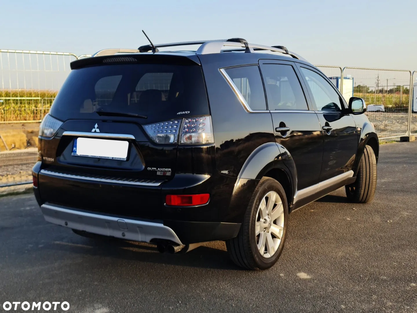 Mitsubishi Outlander 2.0 DID Instyle - 2