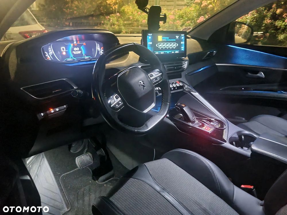 Peugeot 5008 1.2 PureTech Allure Pack S&S EAT8 - 30