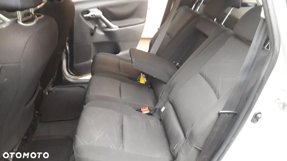 Toyota Verso 1.6 5-Sitzer - 28