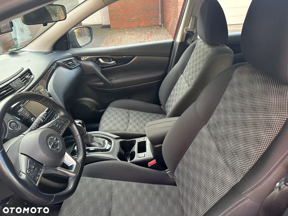 Nissan Qashqai - 10