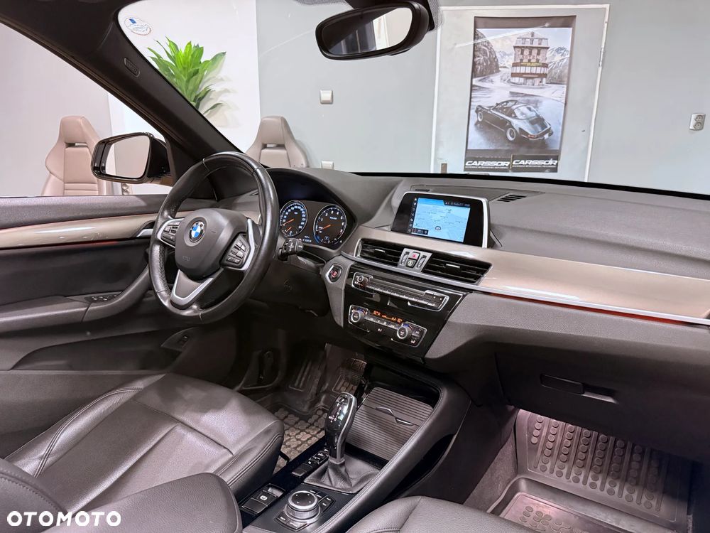 BMW X1 sDrive18i Sport Line - 14