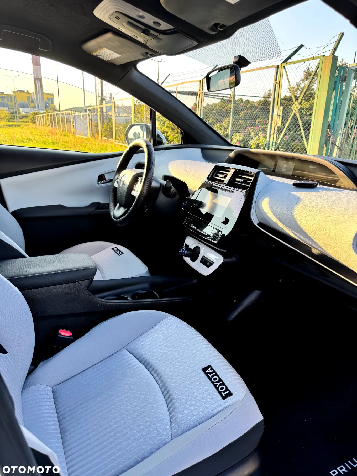 Toyota Prius Plug-in 1.8 Hybrid Executive - 7