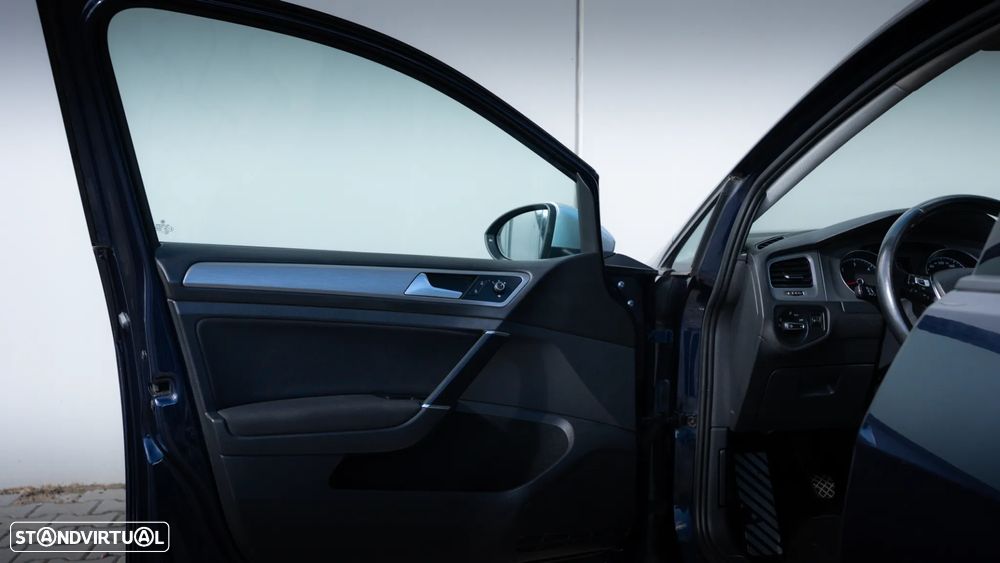 VW Golf Variant 1.6 TDi Confortline - 16