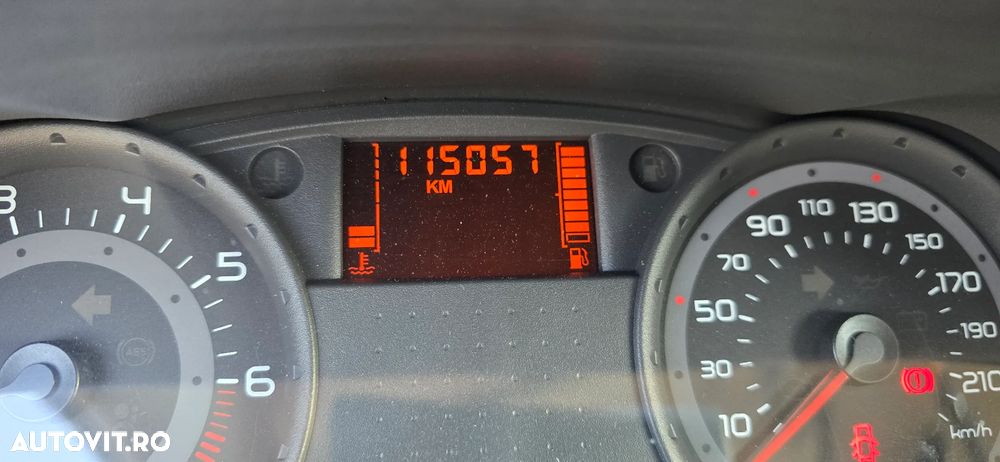 Renault Clio III 1.2 16V Authentique - 7